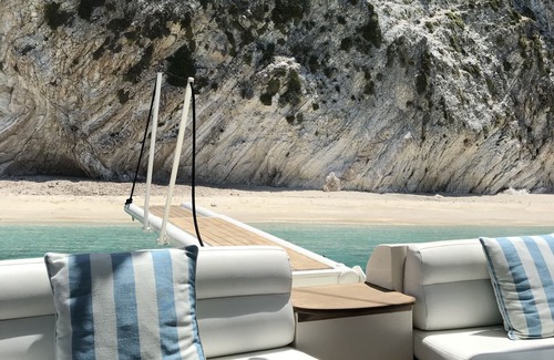 Ornos Boat Rental | Private Cruises in Cyclades Islands!