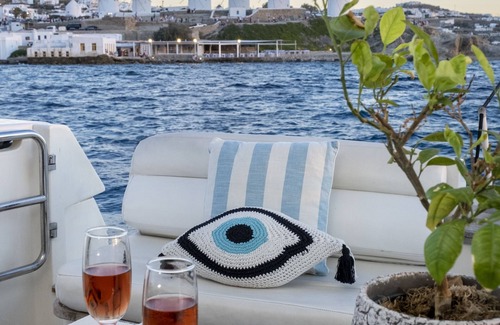 Ornos Boat Rental | Private Cruises in Cyclades Islands!