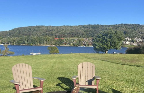 McHenry Cabin | Private Dock, Hot Tub, Lakefront, Play Set, Large yard, Fire Pit, gas fireplace
