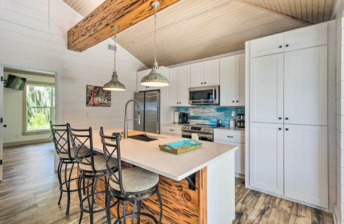 Darien Cottage | Private Dock + Porch: Riverfront Darien Cottage