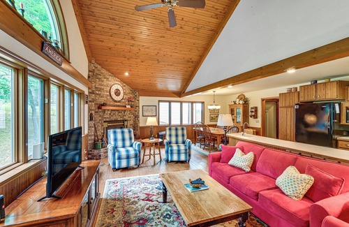 Three Rivers House | Private Dock & Stunning Views: Corey Lake Getaway!