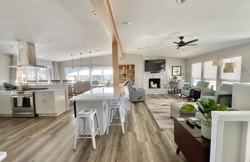 Gulf Breeze House | Private Dock-Waterfront Home, Gulf Access. Pool, Hot Tub.