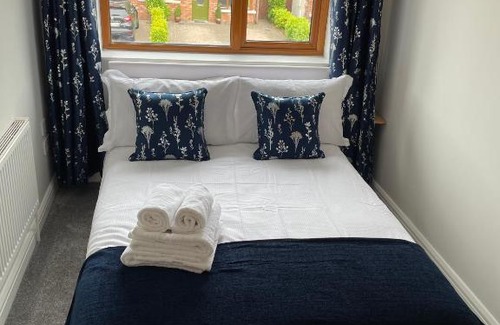 Naas House | Private Double Room & Bathroom