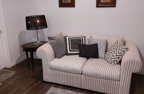 Guelph Apartment | Private Double room in a Guest Unit