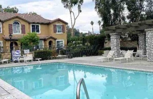 Ontario Condo | Private doubles beds room near Ontario airport