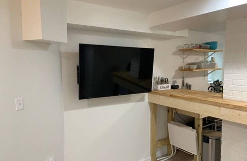 Sylvan Hills Condo | Private Downtown 1 Bedroom Apartment!