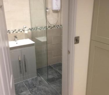 Ruthin House | Private en-suite guestroom Ruthin