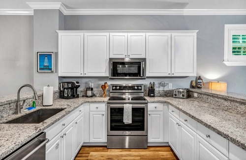 Islamorada House | Private End Unit in Anglers Reef Resort Islamorada Boat Slip, Ocean Views & Pool