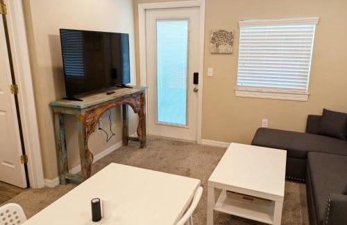 Cypress Gardens House | Private Entrance 1 Bd Guest Suite in Cypress Gardens near Legoland