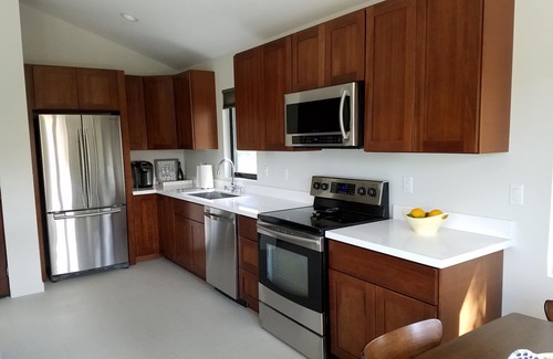 Cardiff-by-the-Sea Apartment | Private entrance 1 bedroom flat close to the beach in a quiet neighborhood