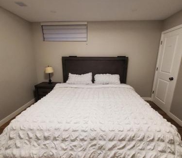 Fort Gary House | Private Entrance 2 Bed 1 Bath