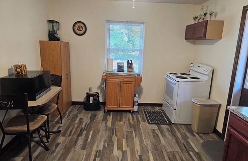 Casselberry House | Private entrance, comforts of home. 20 minutes to downtown Orlando.