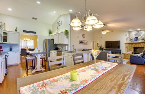 Braden River House | Private Estate on 10 Acres w/Pool in Bradenton