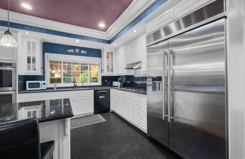 East Canyon House | Private Estate with Garden, Pool & ADU's