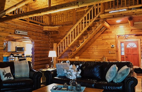 St Germain Cabin | Private Executive Lakefront Log Cabin Lodge overlooking Little St. Germain Lake
