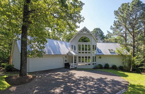 Grand Rivers Condo | Private Executive Suite