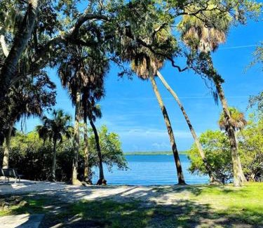 St. Petersburg - Clearwater House | Private, Family Friendly Home, 10 min to Beach