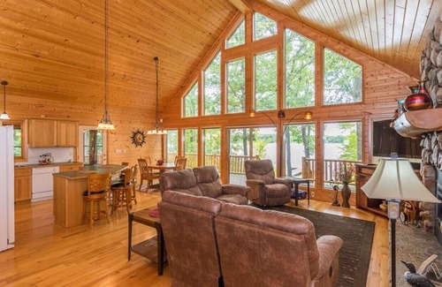 Crosslake House | Private, family friendly lake home w/sandy beach in Crosslake on Pine Lake
