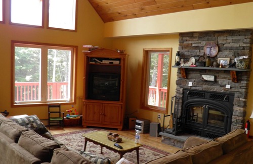 Jewett Ski Chalet | Private Family/Friends Vacation Chalet: Rent Only by full Season