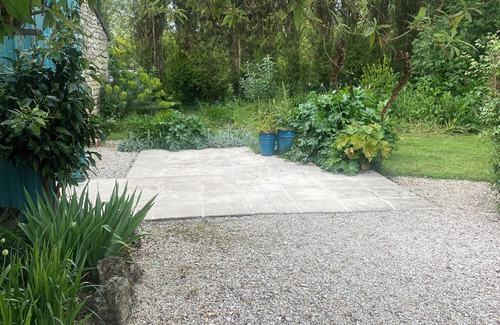 Nieul le Virouil House | Private family retreat, 30 mins from beach. Bordeaux and Cognac 45 mins. Pool.