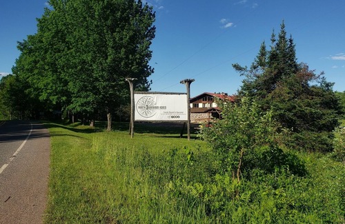 Ironwood Apartment | Private family style, corner room in our Lodge at North Ironwood Acres resort offering a sunrise view. 3 beds. 2 bathrooms. DOG FRIENDLY!