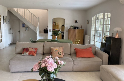 Chateauneuf-de-Gadagne House | Private vacation home