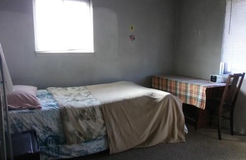 Overland Park House | Private furnished room