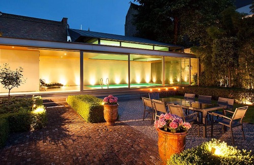 Historical Center Bruges House | private garden and indoor pool in heart of Bruges