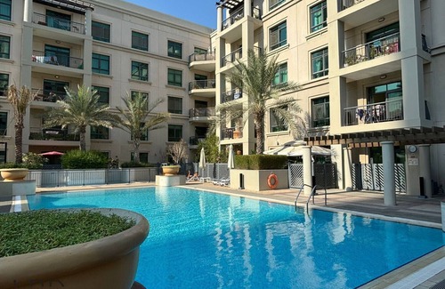 The Greens Apartment | Private Garden | Lake Views | Furnished