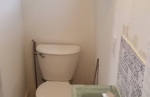 Crescent Heights Apartment | Private Garden Studio close to Downtown St Petes