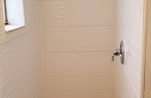 Crescent Heights Apartment | Private Garden Studio close to Downtown St Petes
