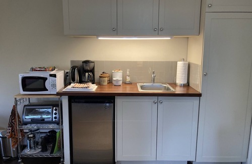 Piedmont Pines Apartment | Private Garden Studio w/Separate Office Space, Gorgeous Bay Views, Oakland Hills