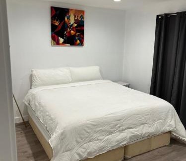 Lake Balboa House | Private gated 1bed & 1bath amazing for 2 in Los Angeles near Universal studio & Hollywood