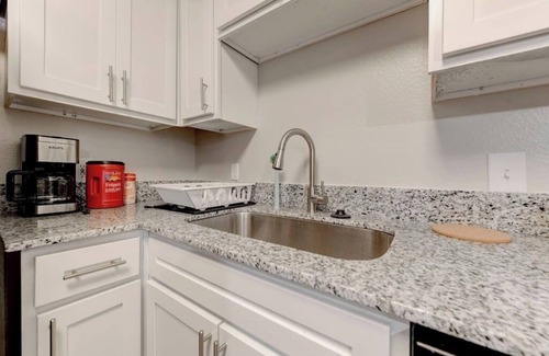 Pleasant Valley Apartment | Private Gated 4BR 4BA Home Away From Home Near DT