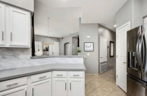 Central Scottsdale Condo | Private gated community.nMake yourself at home in a cozy and comfortable condo.