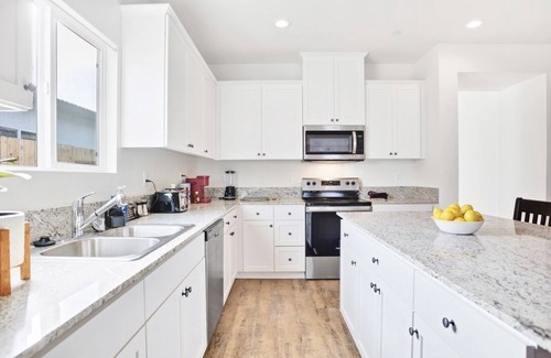 Pumpkin Center House | Private Getaway 15 Minutes to Downtown Bakersfield!