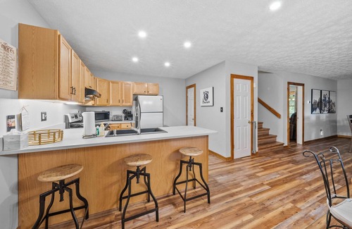 Zionville House | PRIVATE GETAWAY IN GATED COMMUNITY