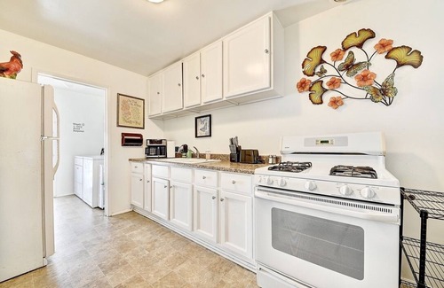 Santa Ana Heights House | Private Getaway Near Disneyland & Long Beach!