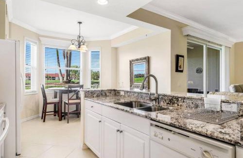 Naples Apartment | Private Golf Course Condo, Club Membership Available!