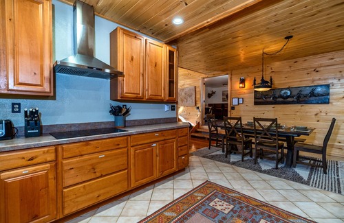 Kremmling House | Private Gore Pass Adventure Cabin With Hot Tub
