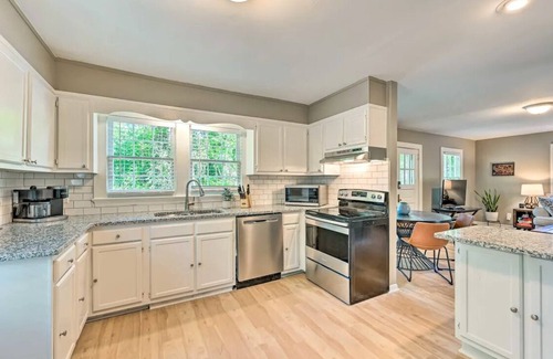 Greensboro Cottage | Private Greensboro Escape
