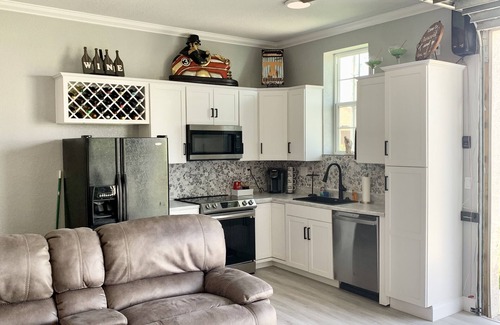 South Gulf Cove House | Private Guest Apartment Close to Several Beautiful Beaches