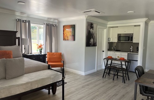 Valle Lindo Apartment | Private guest house, pool, kitchen & bath.