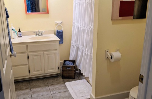 Prairie Grove Other | Private Guest House 20 Minutes from U of A