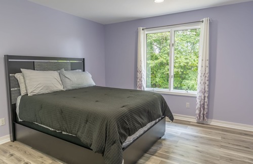 Butler House | Private Guest House - Please note does NOT sleeps 30