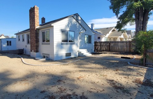Logan House | Private Guest house in GU district