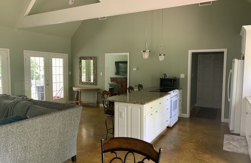 Ferndale House | Private Guest house on Golden Pond