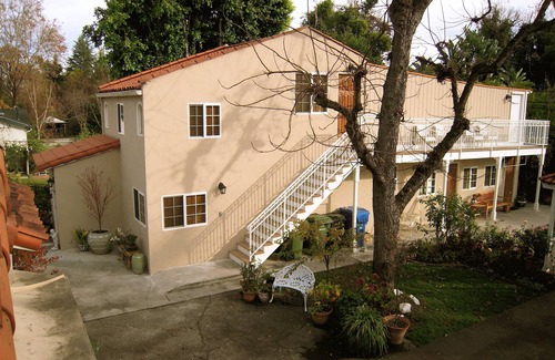 Sherman Oaks House | Private Guest House Great Gardens Swimming Pool