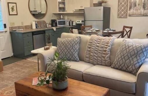 Killearn Estates House | Private guest house—beautiful and conveniently located with grand piano near I10