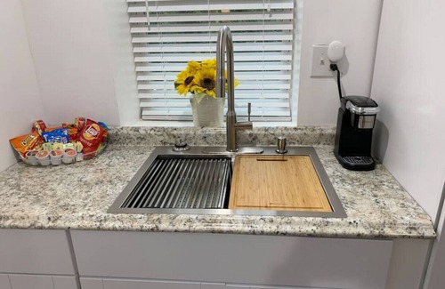 Sylvan Hills Condo | Private Guest Suite | Near ATL Downtown & Airport
